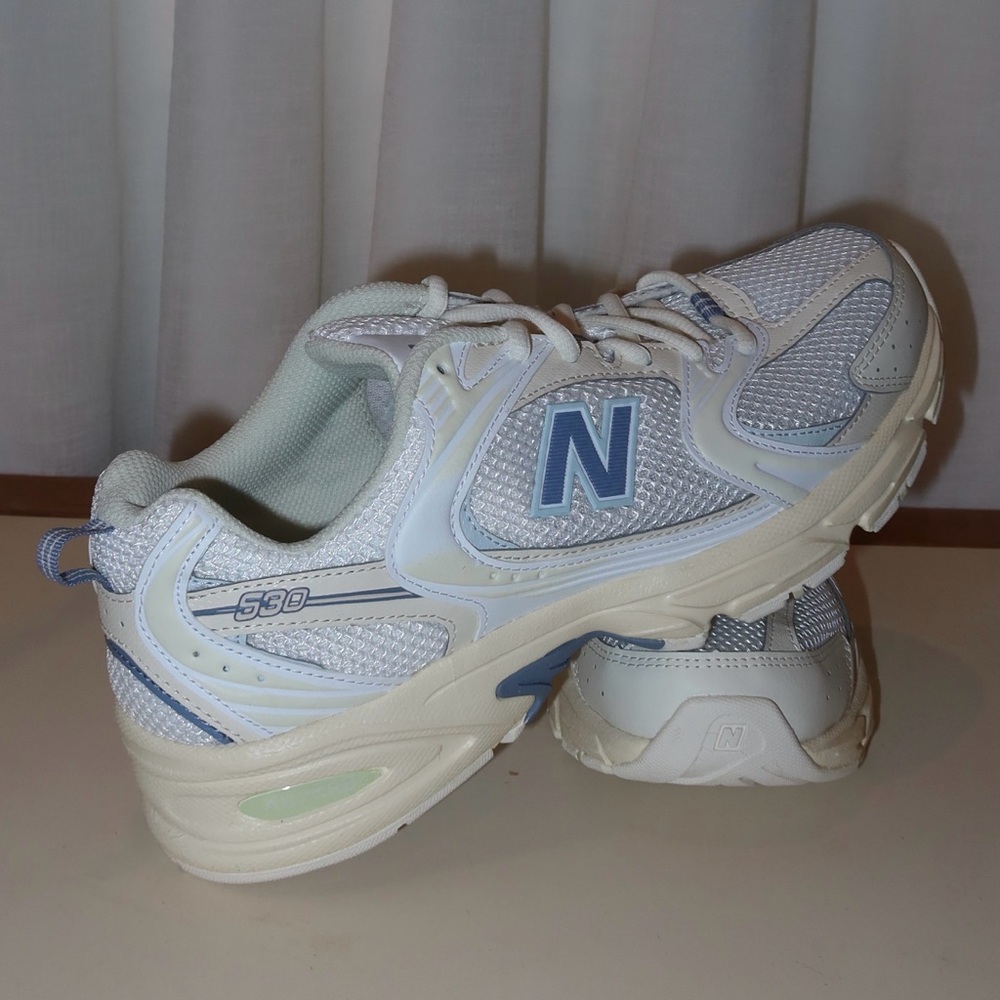 New Balance 530 Sneakers – Women’s Size 10  – Angora/Dusk Shower/Ice Blue NWOT